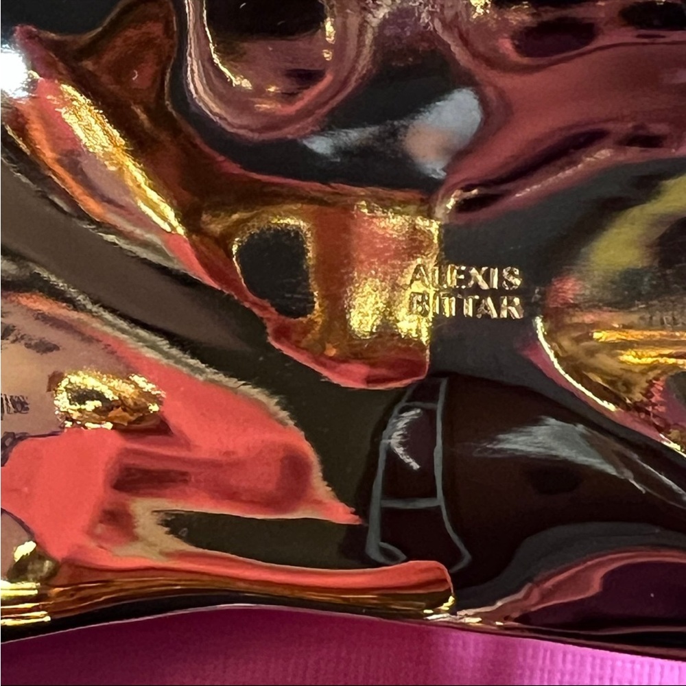 Alexis Bittar Stardust Crystal wide cuff bracelet
NEW - Picture 7 of 9